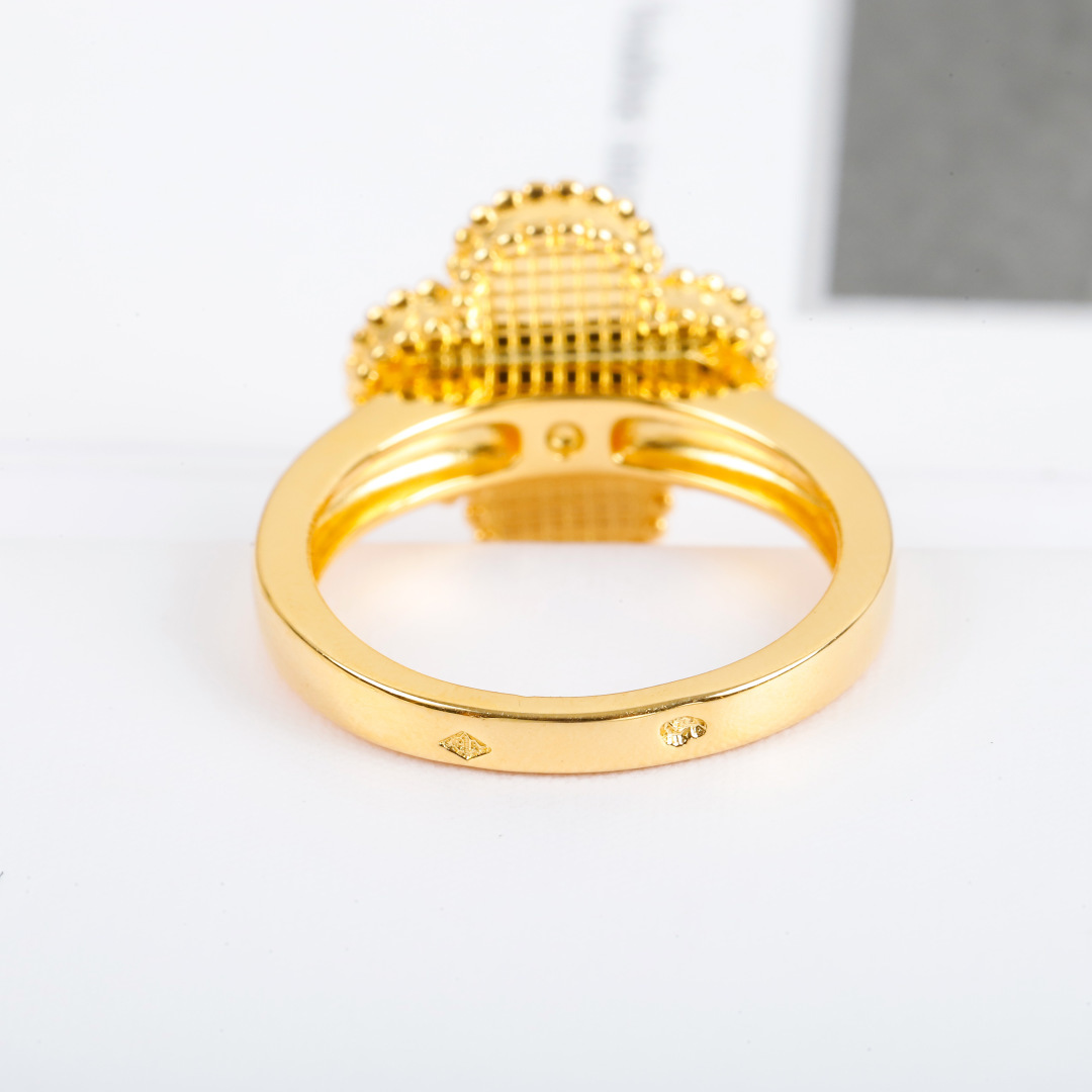 【】镭射戒指，可订做18K真金真钻版，只做对版真金货，价询客Fu【纯银精工版】无敌完美的工艺，这个工艺，