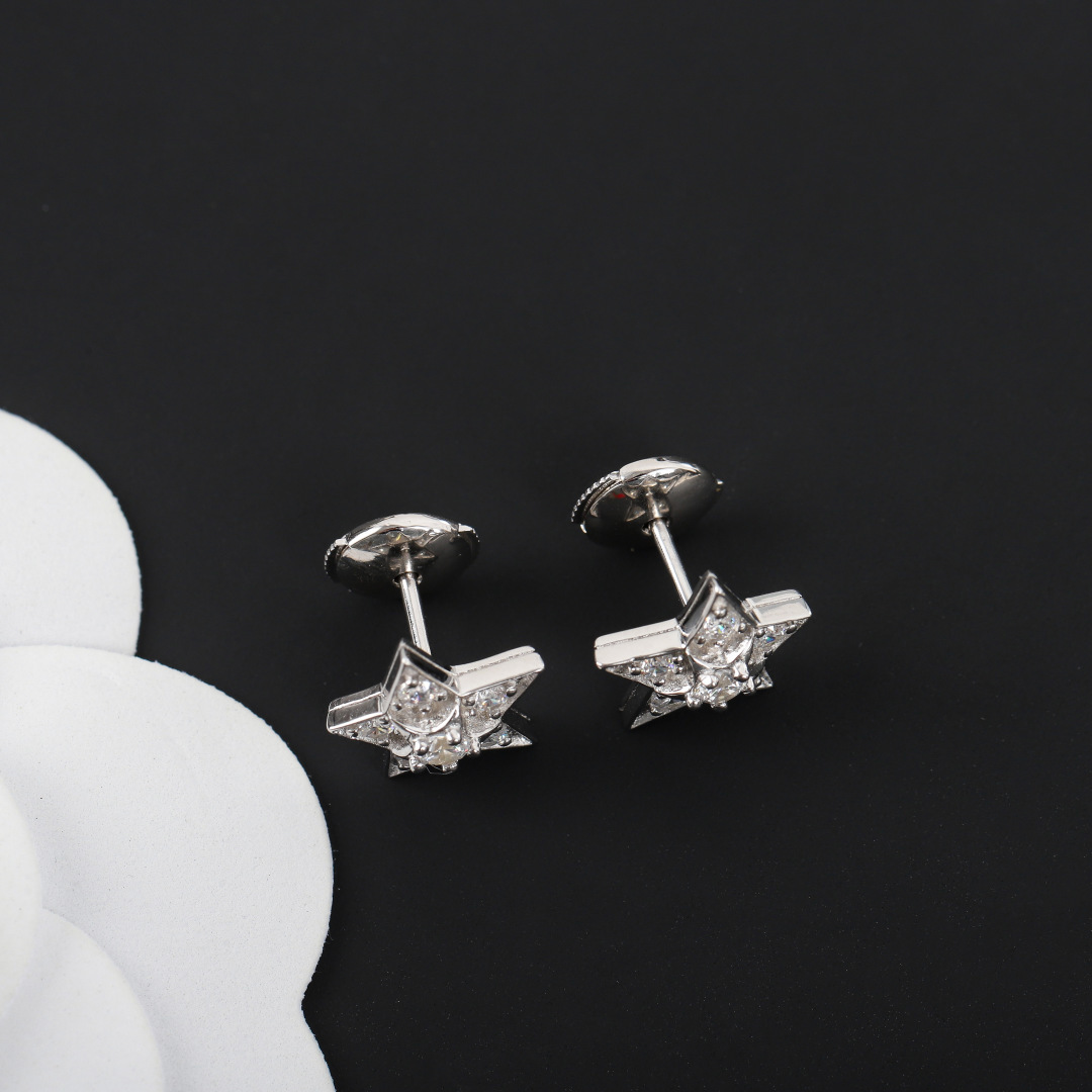 【】认准真正购入珠宝类官网开发的，可订制真金真钻版本❗️顶级精工纯银版本，请你一定要去PK市面任意版本对