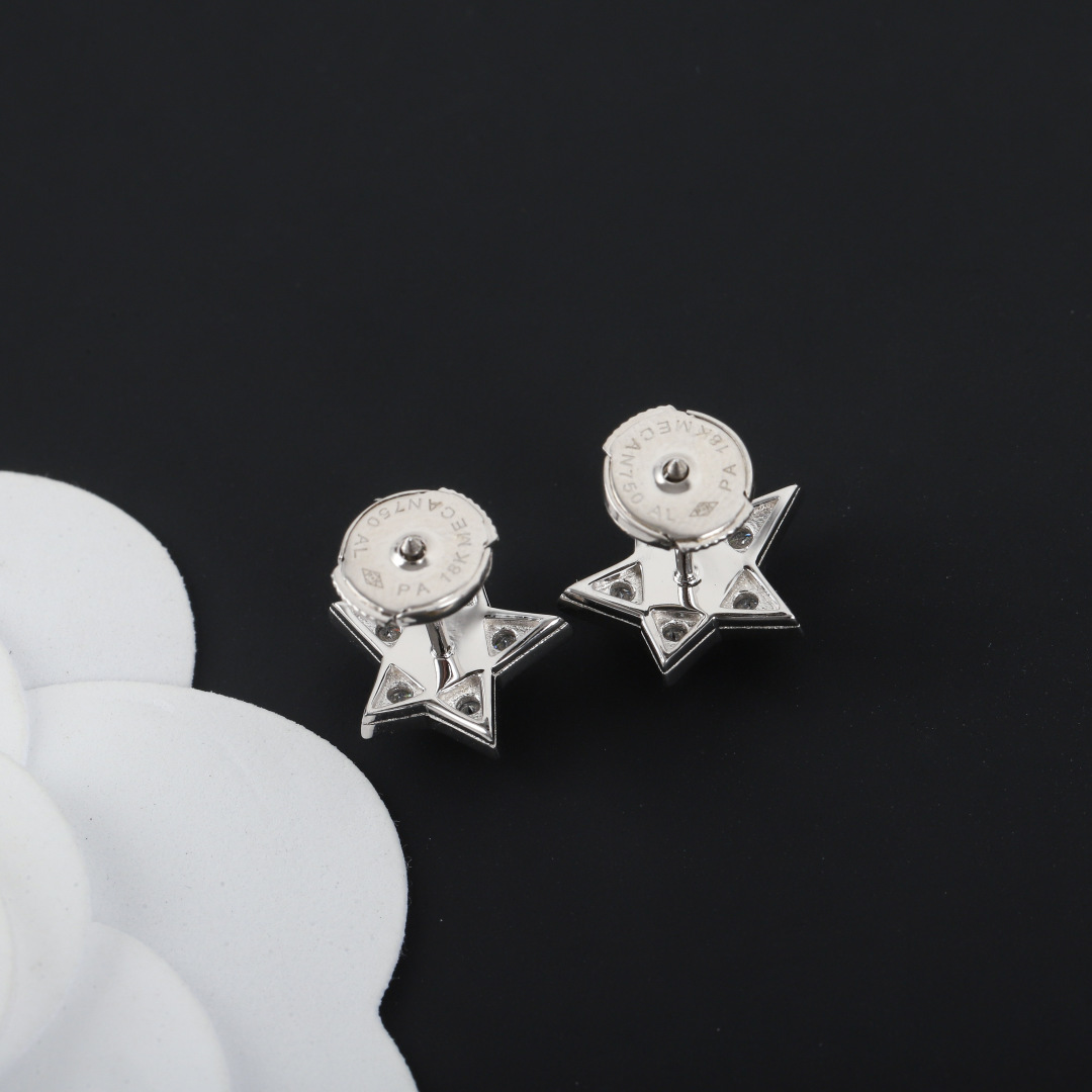 【】认准真正购入珠宝类官网开发的，可订制真金真钻版本❗️顶级精工纯银版本，请你一定要去PK市面任意版本对