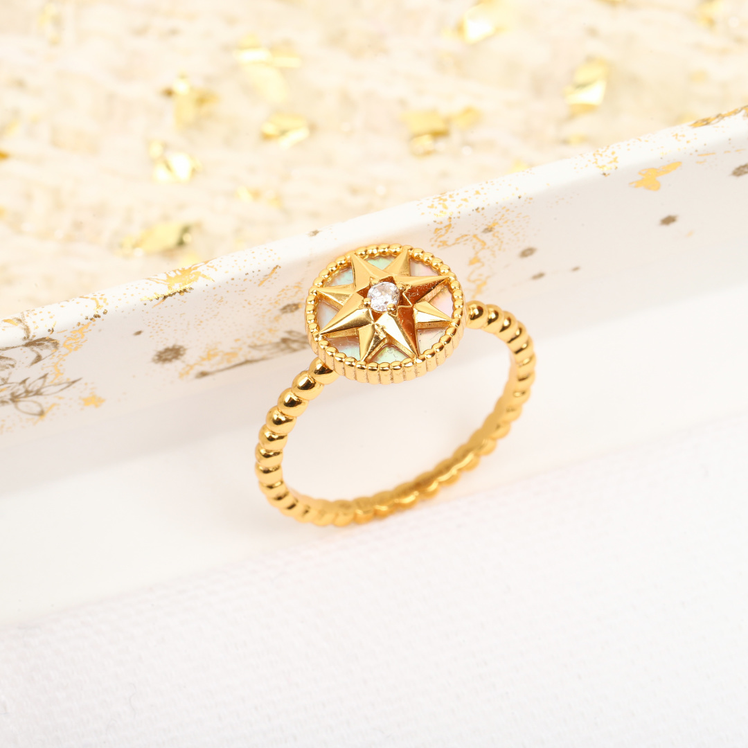 【】罗盘戒指，可订做18K真金真钻版，只做对版真金货，价询客Fu，Pk市面各种金货❗️维多利娅·德卡斯特