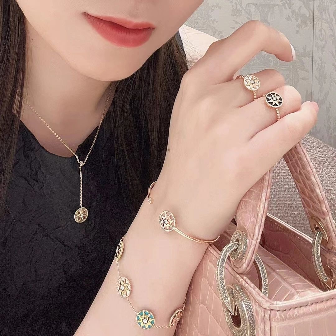 【】罗盘戒指，可订做18K真金真钻版，只做对版真金货，价询客Fu，Pk市面各种金货❗️维多利娅·德卡斯特