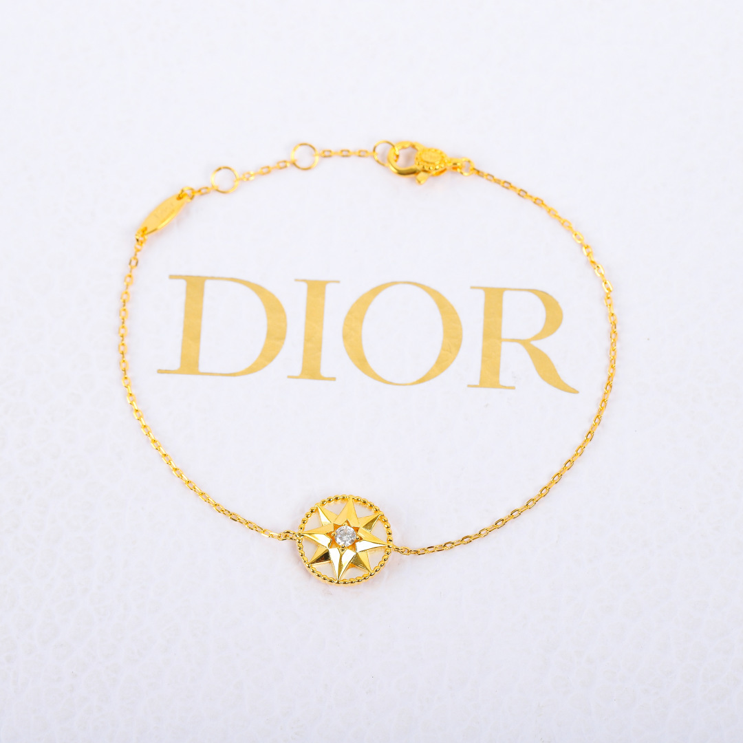 【】罗盘项链 官网16000+ 认准唯一一家真正购入珠宝类官网开发的，可订做真金真钻版，只做对版真金货，