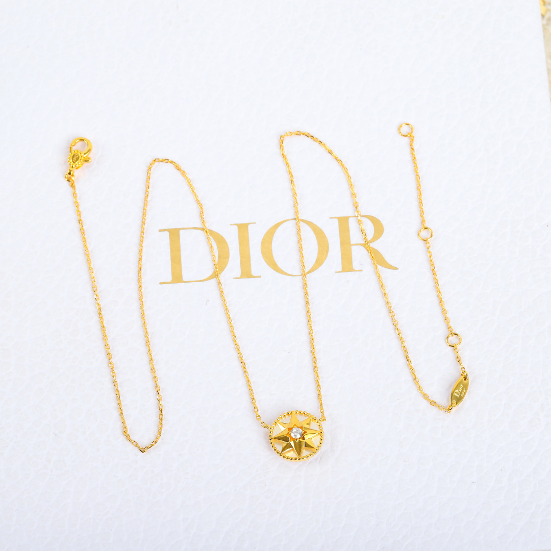 【】罗盘项链 官网16000+ 认准唯一一家真正购入珠宝类官网开发的，可订做真金真钻版，只做对版真金货，