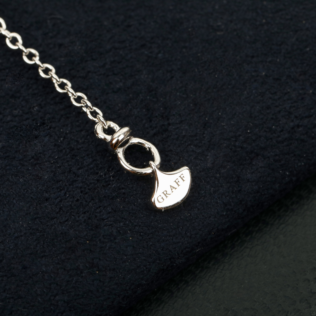 【】 蝴蝶结项链，可订做真金真钻，只做对版官网真金货，Pk市面各种金货❗️量大咨询客FuTilda‘s 