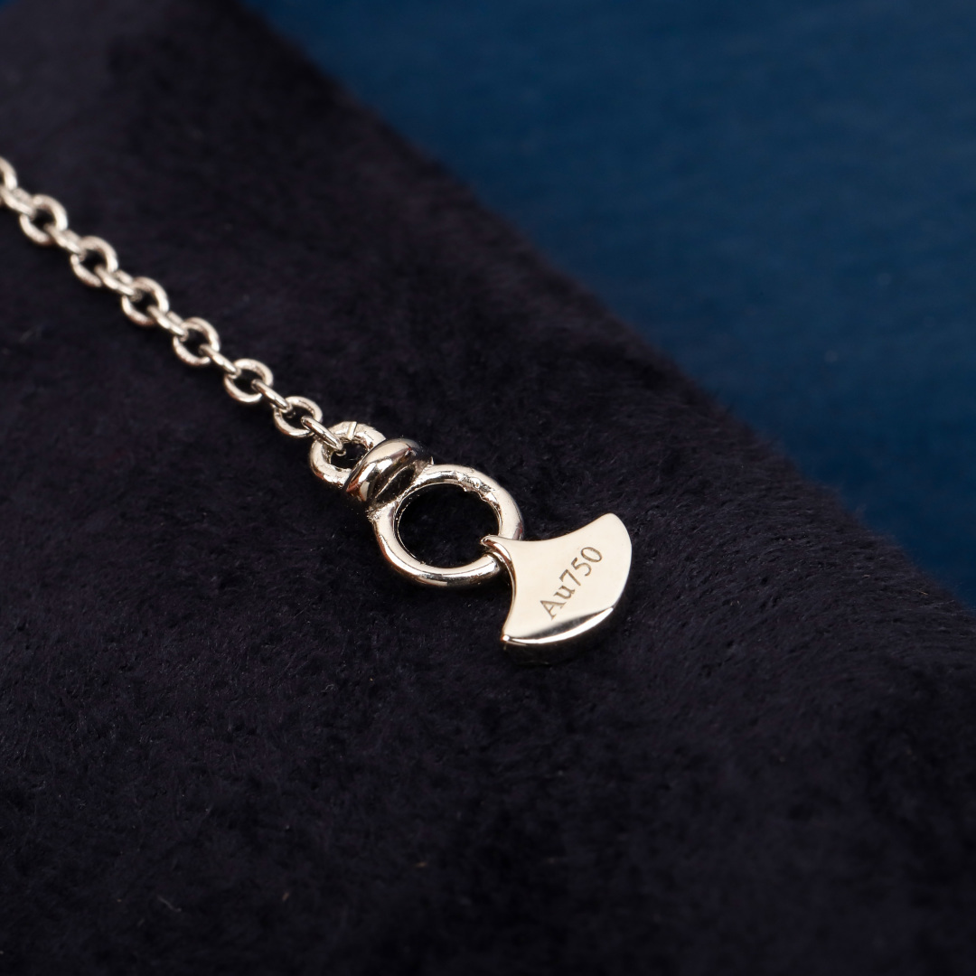 【】方糖项链，可订做真金真钻，只做对版官网真金货，Pk市面各种金货❗️量大咨询客Fu隽永典雅的吊坠镶嵌祖