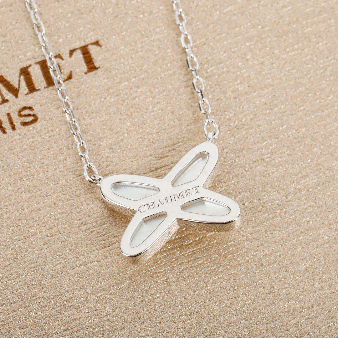 【】 liens交叉项链官网10800，认准唯一一家购入珠宝类官网开发的，可以订制真金真钻，量大咨询客F