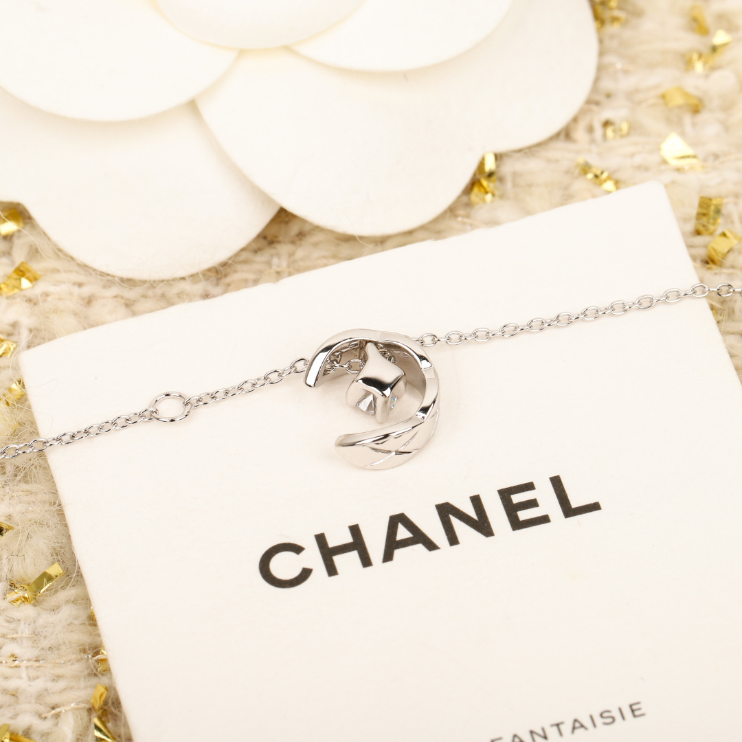 【】coco 水冰月项链 官网40 000+ 可以订制真金真钻，量大咨询客FuCoco Crush项链2