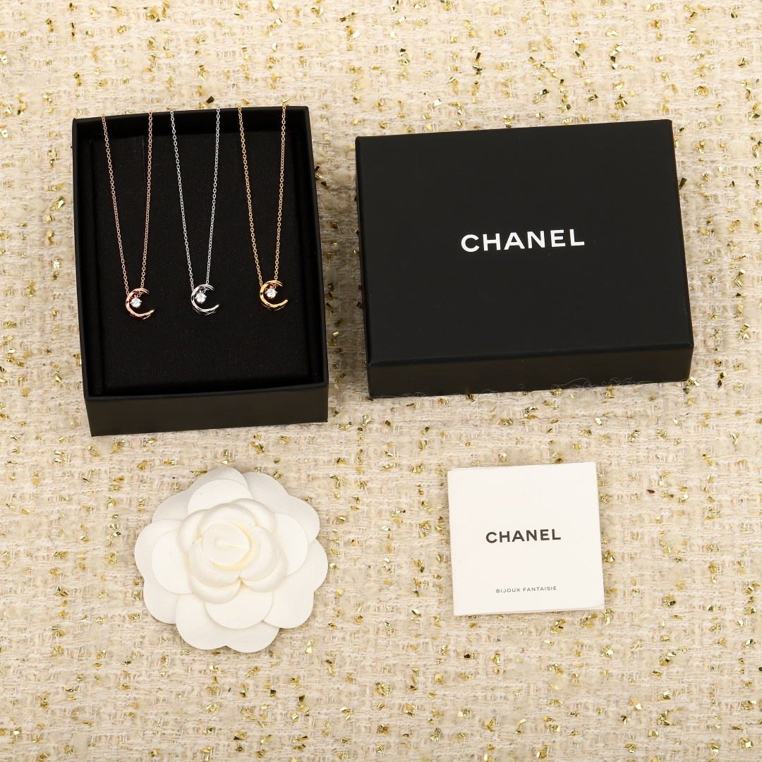 【】coco 水冰月项链 官网40 000+ 可以订制真金真钻，量大咨询客FuCoco Crush项链2