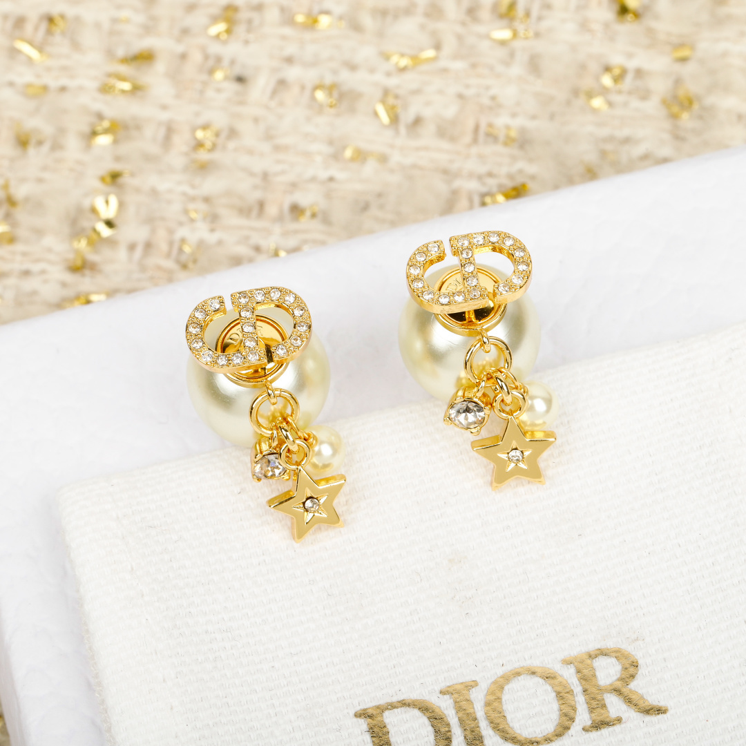 디올 귀걸이 133791 Dior Earrings 썸네일 이미지