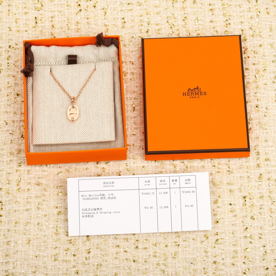 【】猪鼻子项链 官网5600， 可订做18K真金真钻版，只做对版真金货，价询客Fu【猪鼻子🐽滴油项链】9