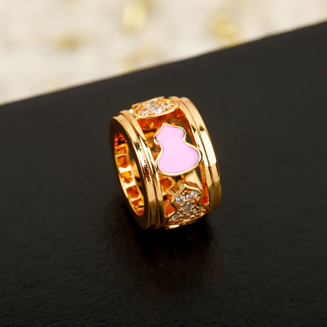 【】可订做18K真金真钻版，只做对版真金货，价询客FuWulu是Qeelin最具表代性的系列， 象征健康