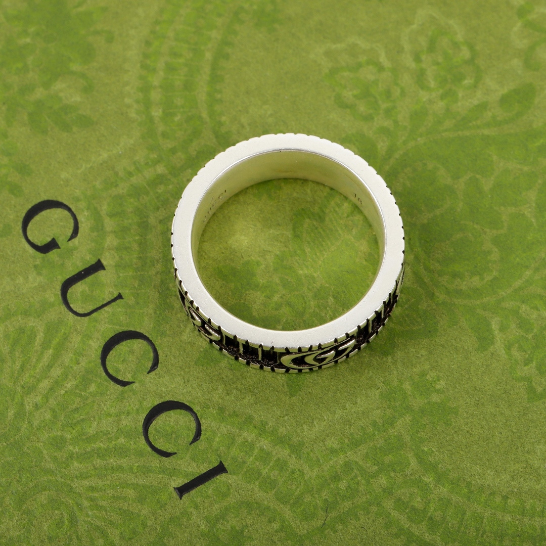 【】 双G纯银戒指 官网。1 900 + 官网为纯银材质，量大咨询客Fu双G始终是品牌设计中不可或缺的一