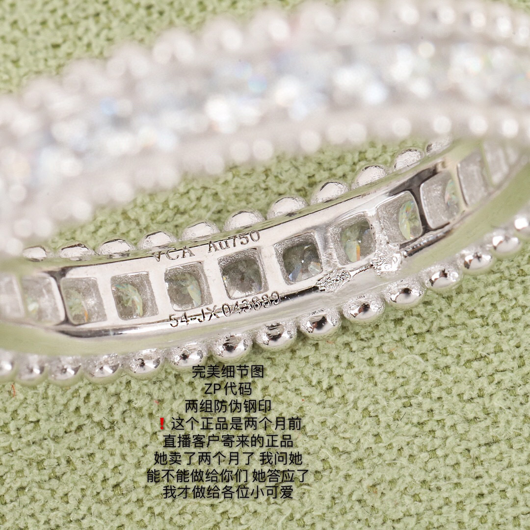 【代购级别】官网。33800，[得意]戴上它 去到官网 SA会夸你的戒指真好看，真正对珠宝类官网开发的，