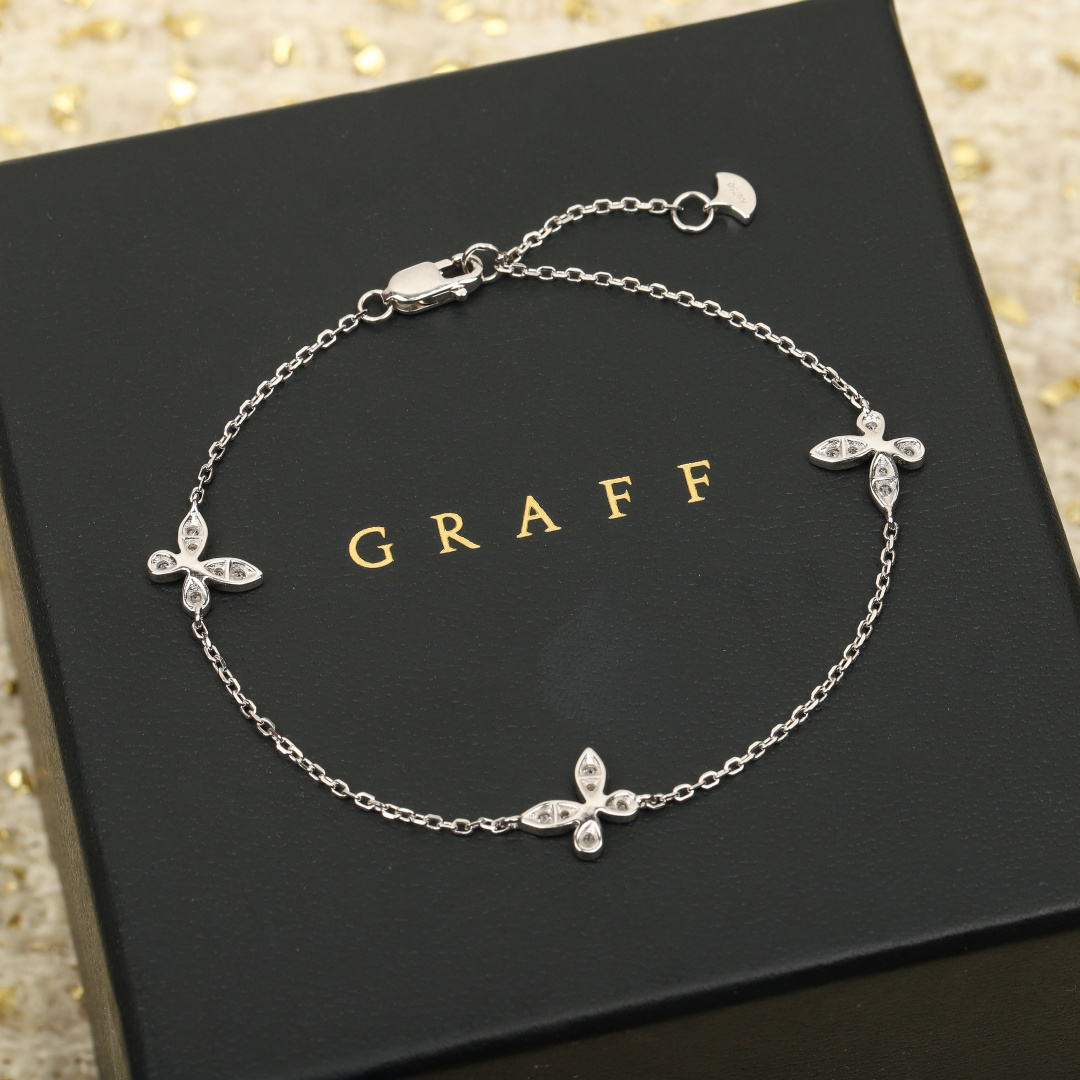 【】 幻影蝴蝶手链 ，可订做真金真钻，只做对版官网真金货，Pk市面各种金货❗️量大咨询客FuPrince