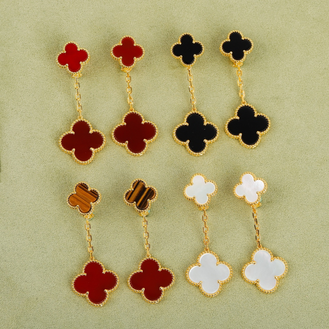 【】双花耳扣不带钻 官网。50000+ 认准唯一一家真正购入珠宝类官网开发的，可订做真金真钻，只做对版官