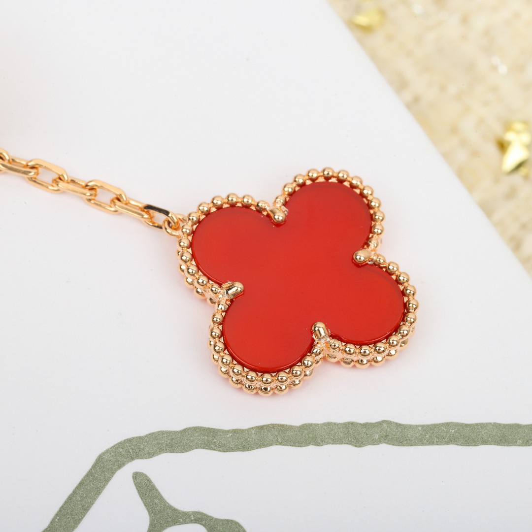 【】红玉髓镭射耳环 官网。58 000+，实在是太美了，可订做真金真钻18K金版本，❗️量大咨询客Fu无