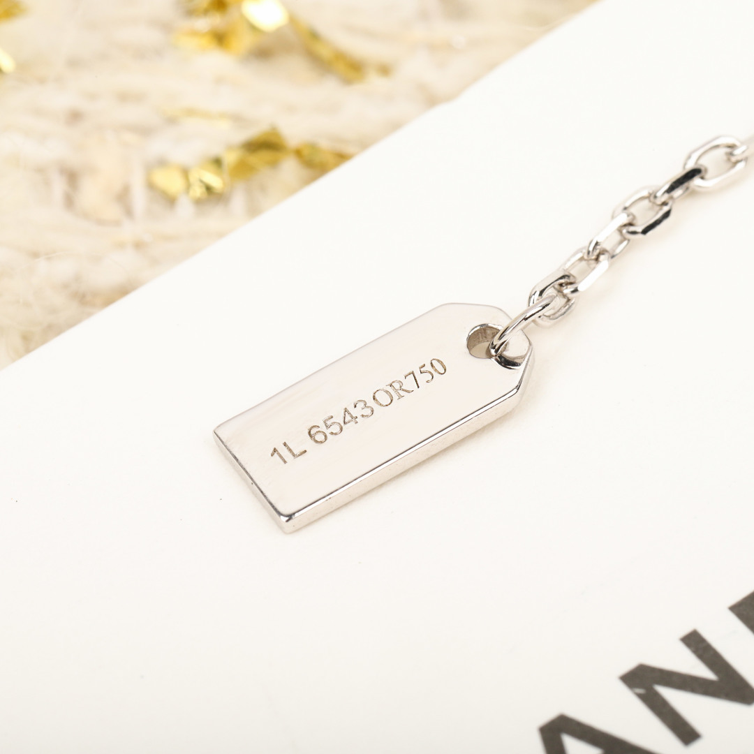on the Pk market ❗ ️[Chanel's new N ° 5 necklace] Eternal N ° 5 series - Comprehensive 8