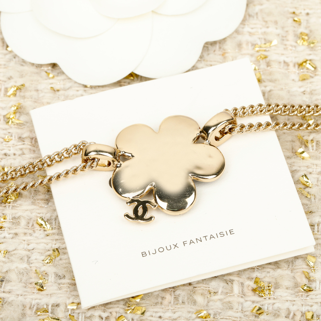 【】官网 7200！量大咨询客Fu❗️【香 牛仔蓝花花吊c项链】辛芷蕾同款😍26早春最。爆款仿牛仔系列❗