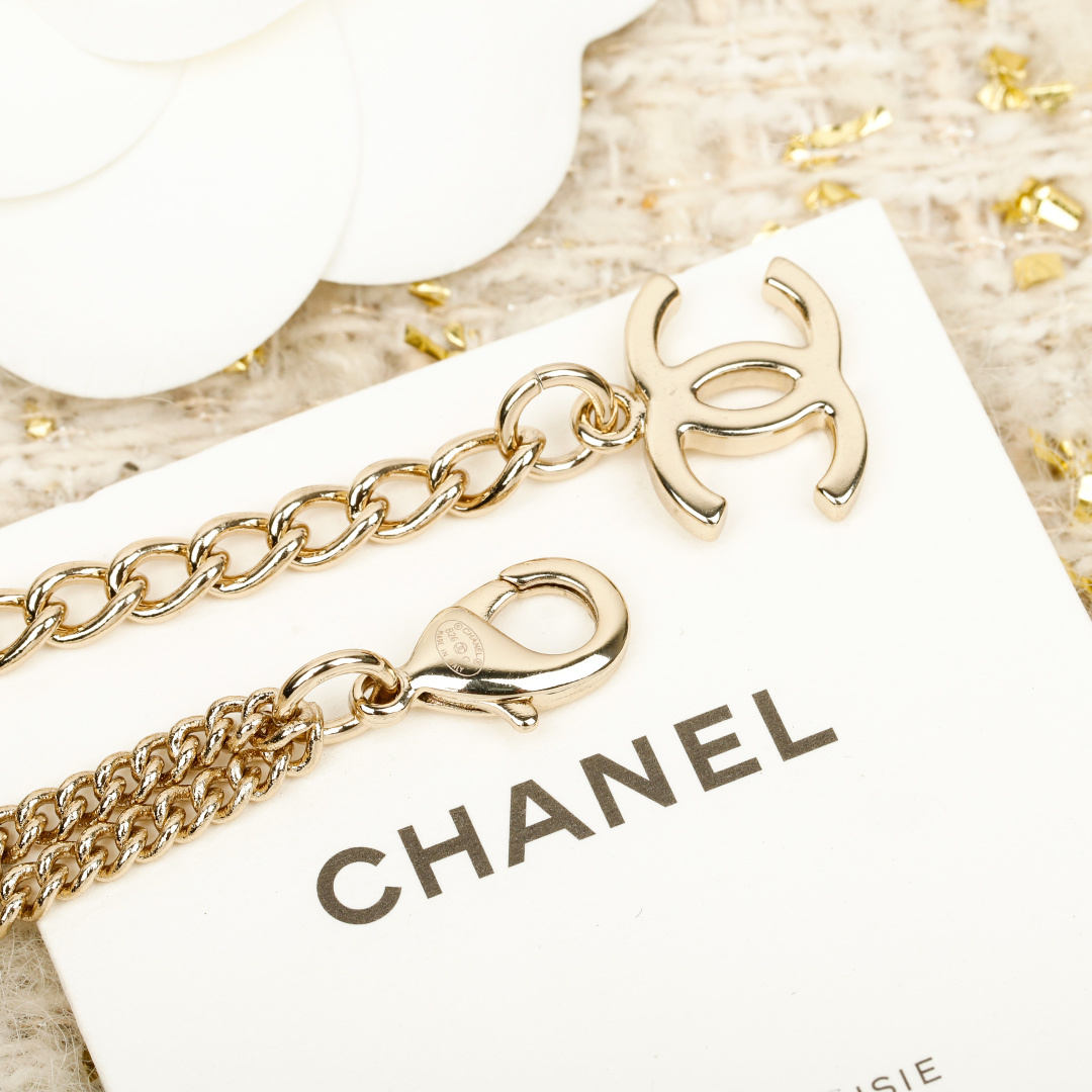 【】官网 7200！量大咨询客Fu❗️【香 牛仔蓝花花吊c项链】辛芷蕾同款😍26早春最。爆款仿牛仔系列❗