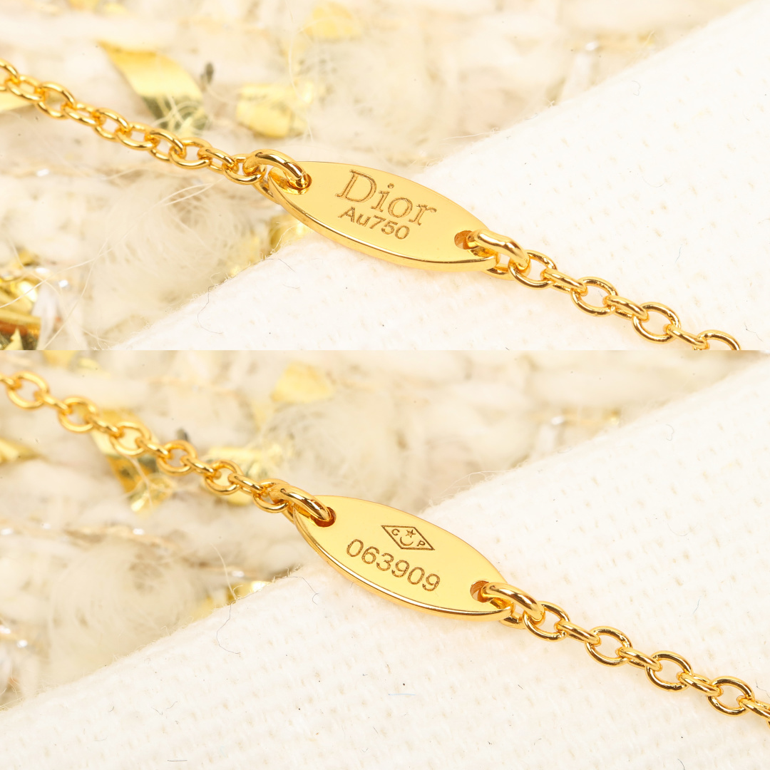 【】罗盘带钻项链， 可订做18K真金真钻版，只做对版真金货，价询客Fu，Pk市面各种金货❗️维多利娅·德