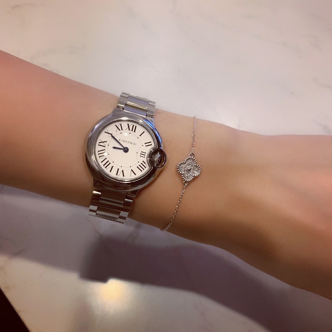 【】单花带钻手链 官网为真金真钻的珠宝类，可订做真金真钻版，价询客Fu精工纯银➕厚金电镀，❗⭕终于给我做