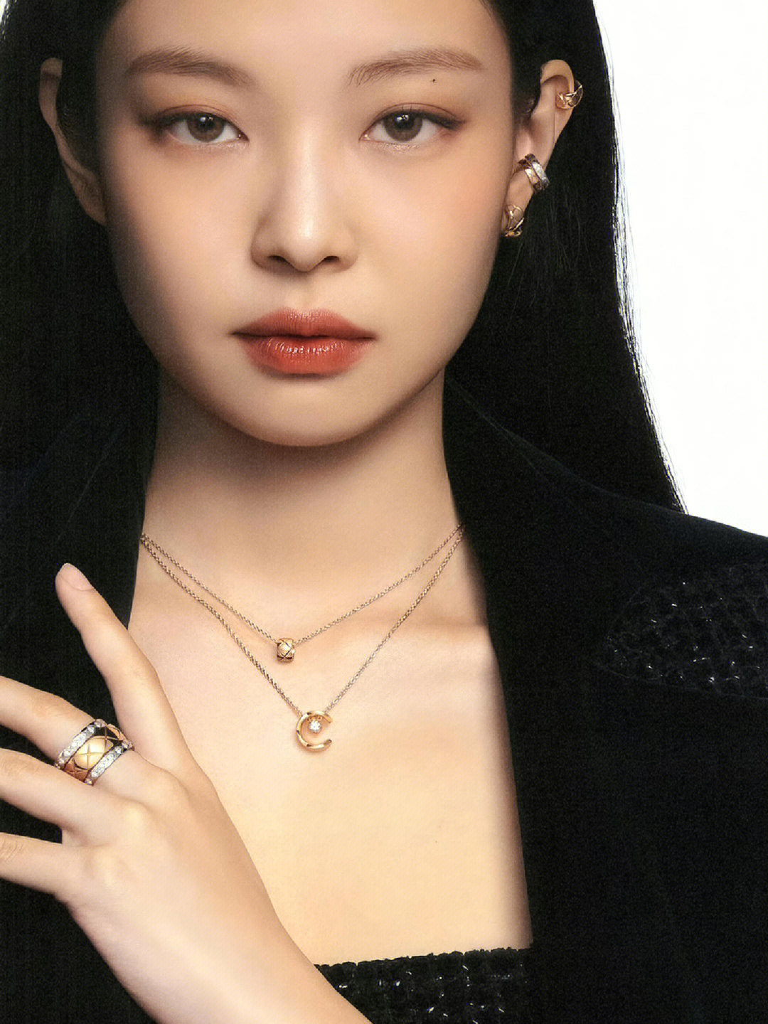 【】王一博同款coco小金豆项链 ，可订做18K真金真钻版，只做对版真金货，价询客Fu受绗缝图案启发的系