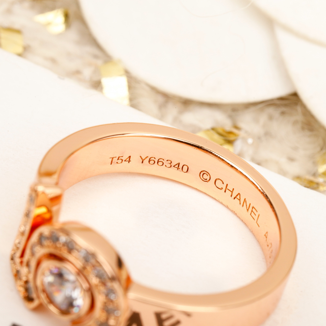 【】 官网 。60 200+ 可订做真金真钻，只做对版官网真金货，Pk市面各种金货❗️【chanel新款