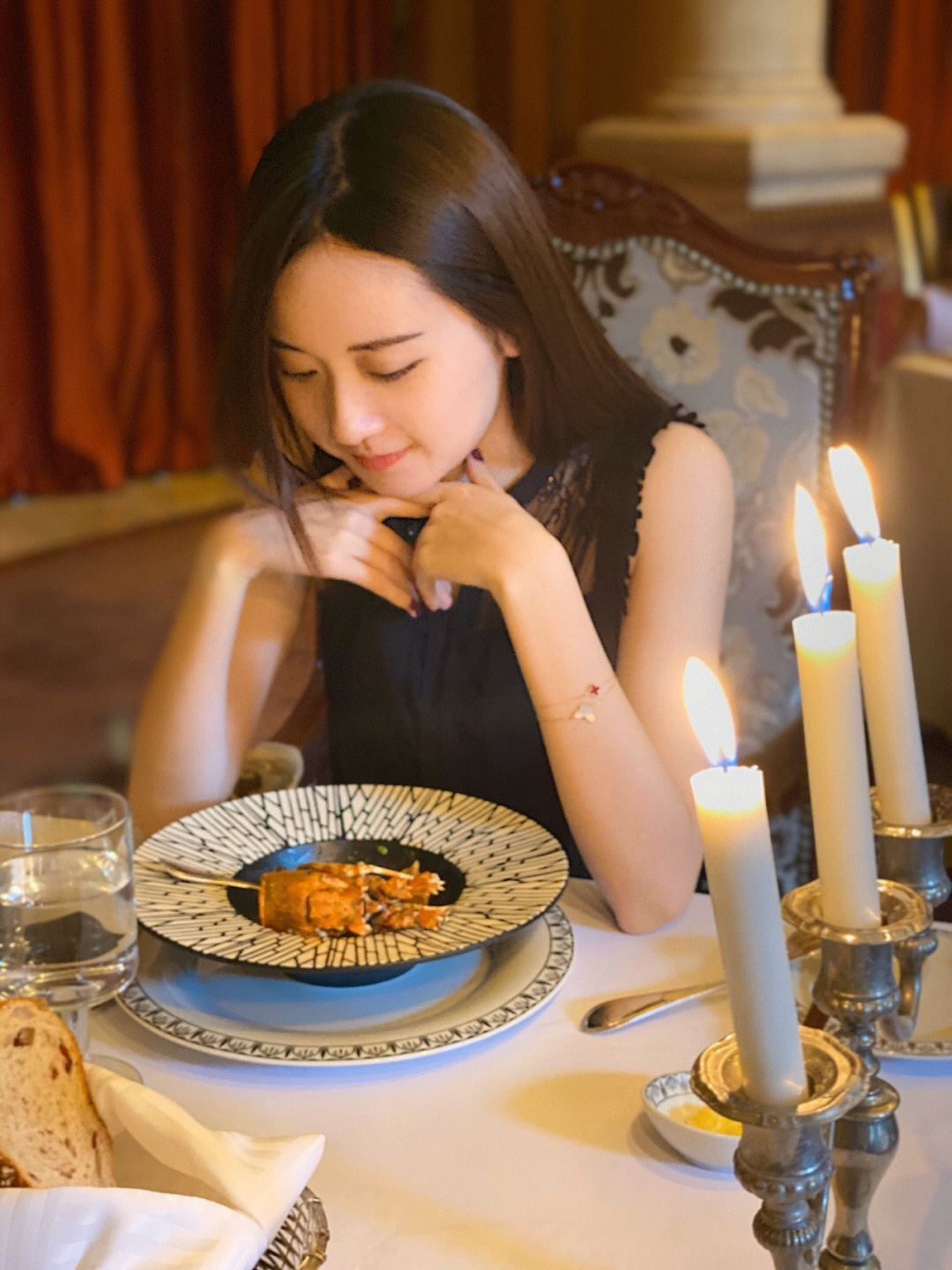 【】蝴蝶手链 官网14600+认准唯一一家真正购入珠宝类官网开发的，可订做真金真钻，只做对版官网真金货，