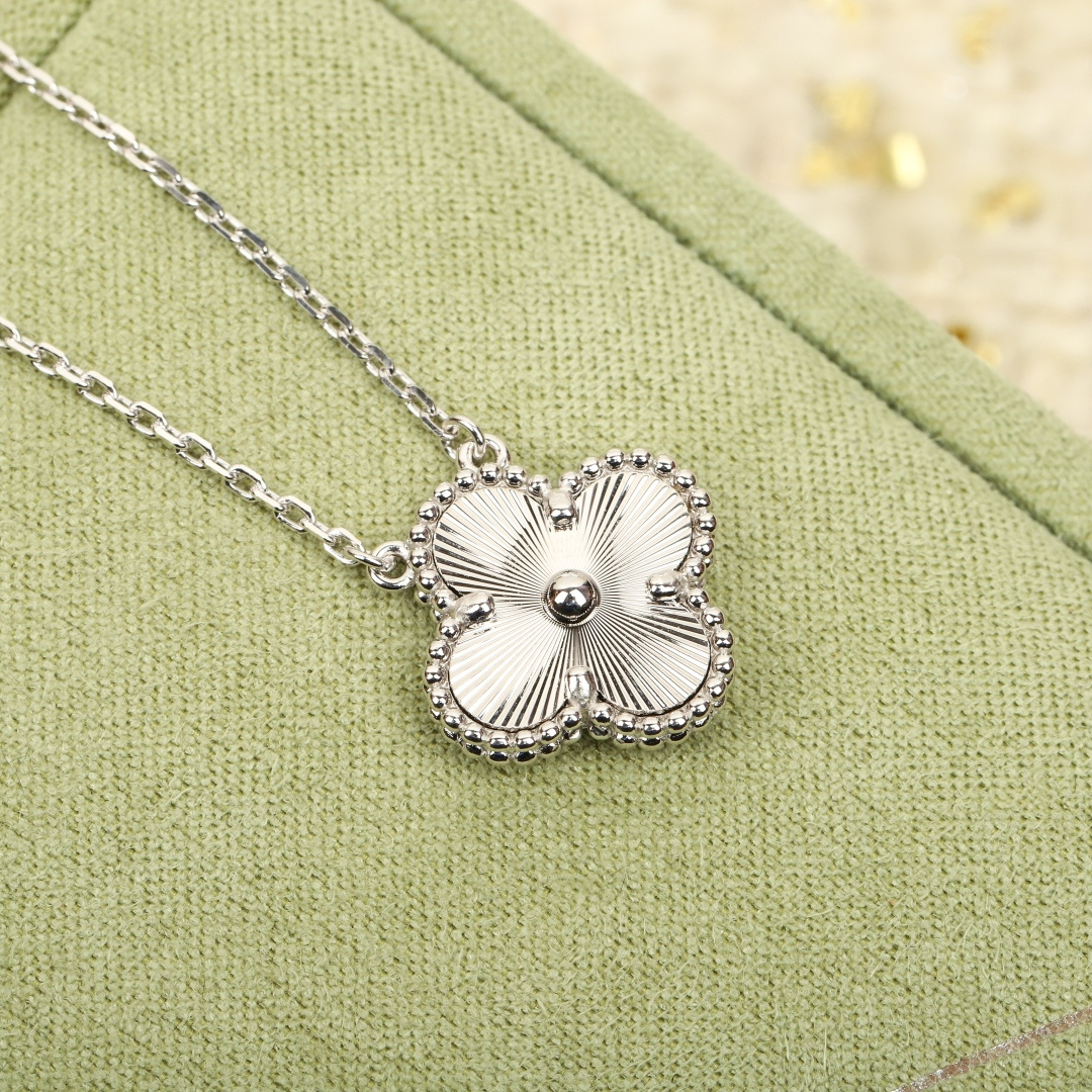 【】镭射项链，可订做18K真金真钻版，只做对版真金货，价询客Fu【纯银精工版】无敌完美的工艺，这个工艺，