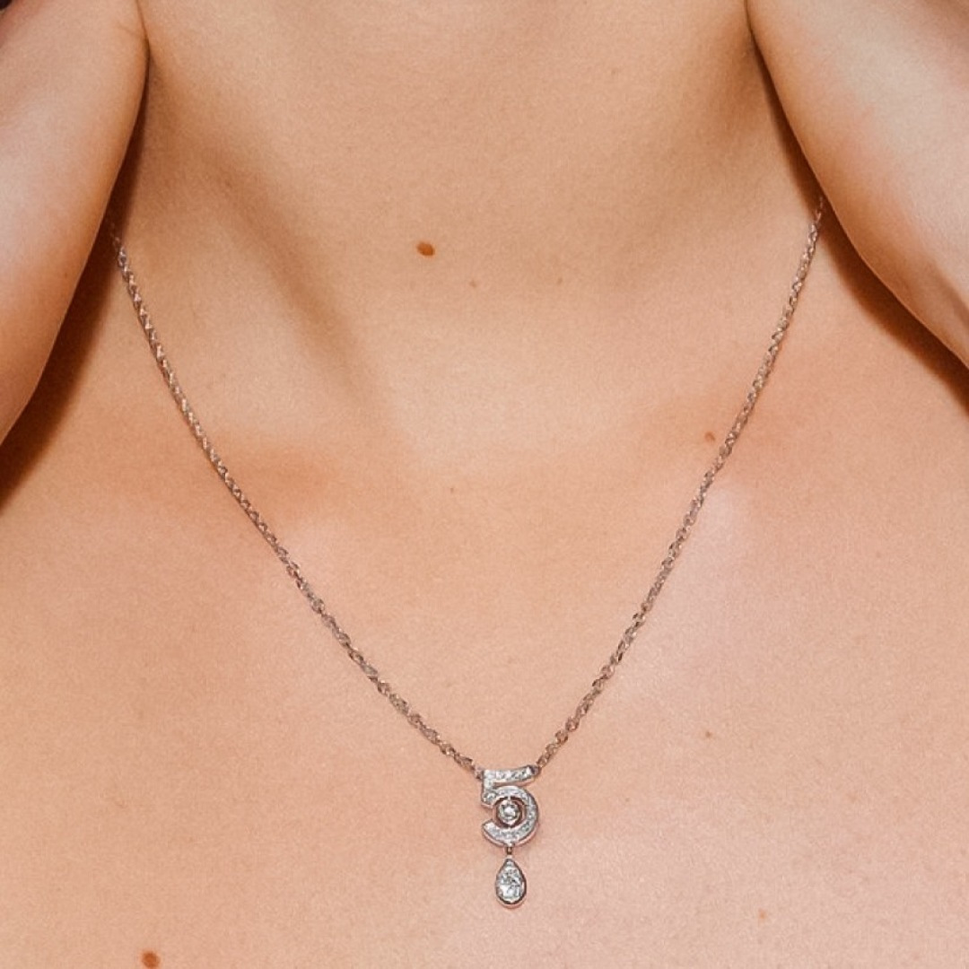 【】5字号项链 官网 。67 800+ 可订做真金真钻，只做对版官网真金货，Pk市面各种金货❗️【cha