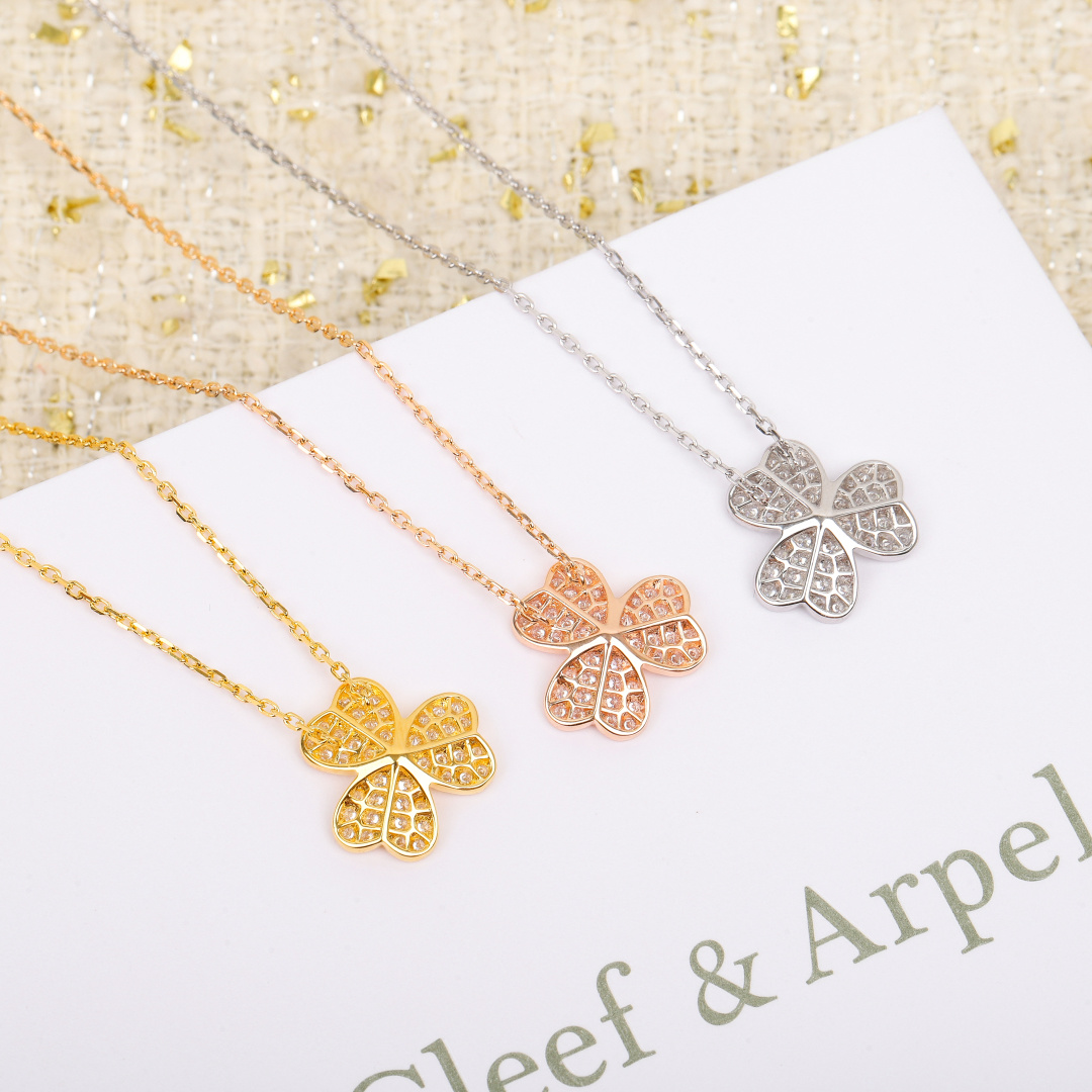 【】顶级精工纯银版本❗️碾压各种市面货❗️官网6万➕购入开发，非常非常非常的精美，不论外观，形状，刻字细