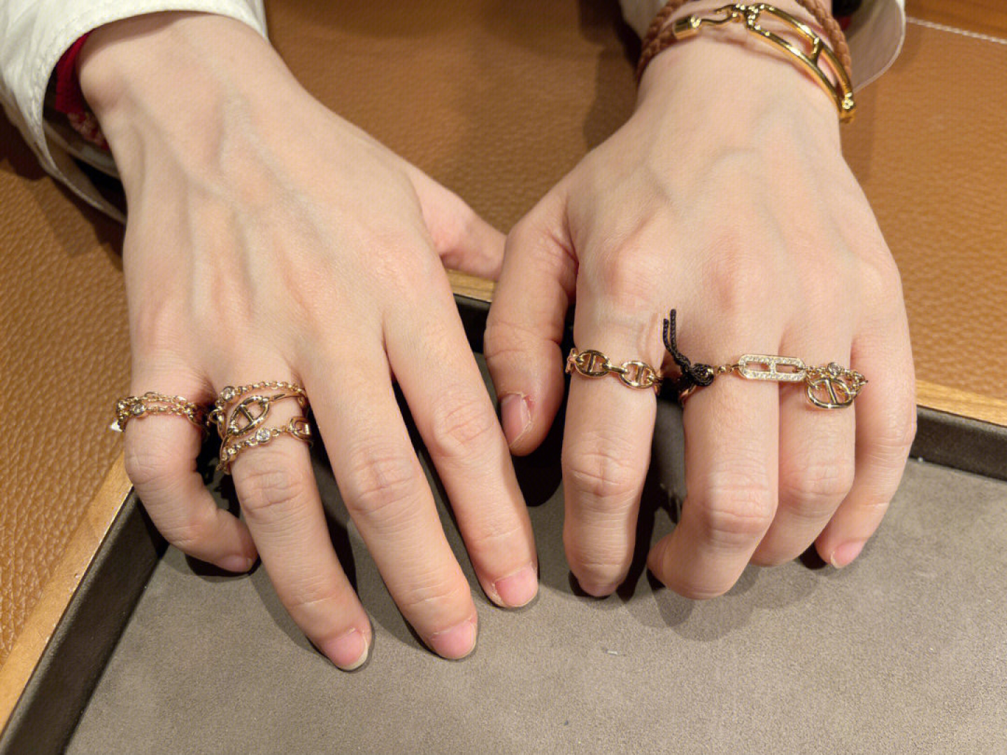 【】猪鼻子戒指 ，可订做18K真金真钻版，只做对版真金货，价询客Fu明星、网红、名媛都难以抗拒！酷劲十足