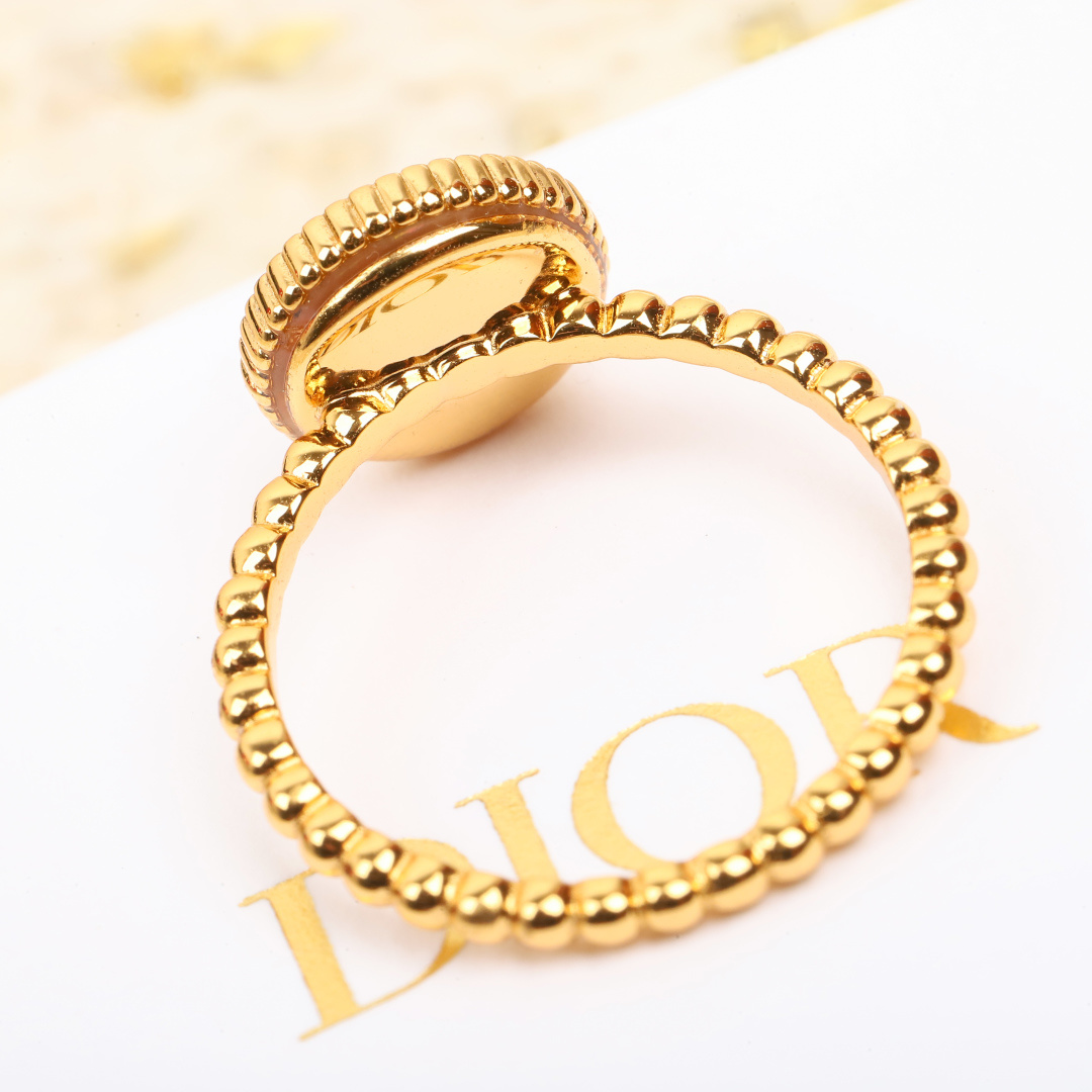 【】罗盘戒指，可订做18K真金真钻版，只做对版真金货，价询客Fu，Pk市面各种金货❗️维多利娅·德卡斯特