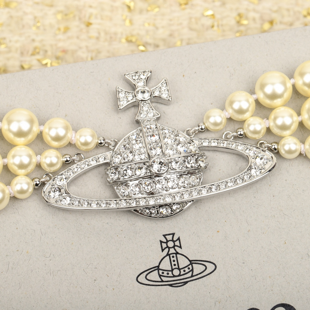 【】jennie同款，z4830，量大咨询客服【VivienneWestwood】重磅推荐，一定要整套入