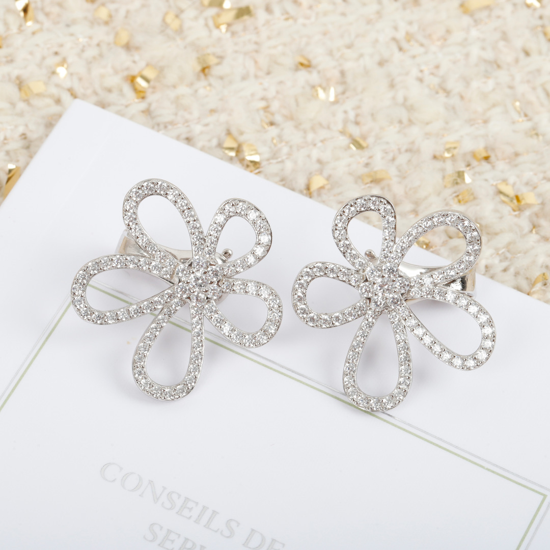 Van Cleef & Arpels Haute Couture Haute Couture Fine Jewelry Necklace 5