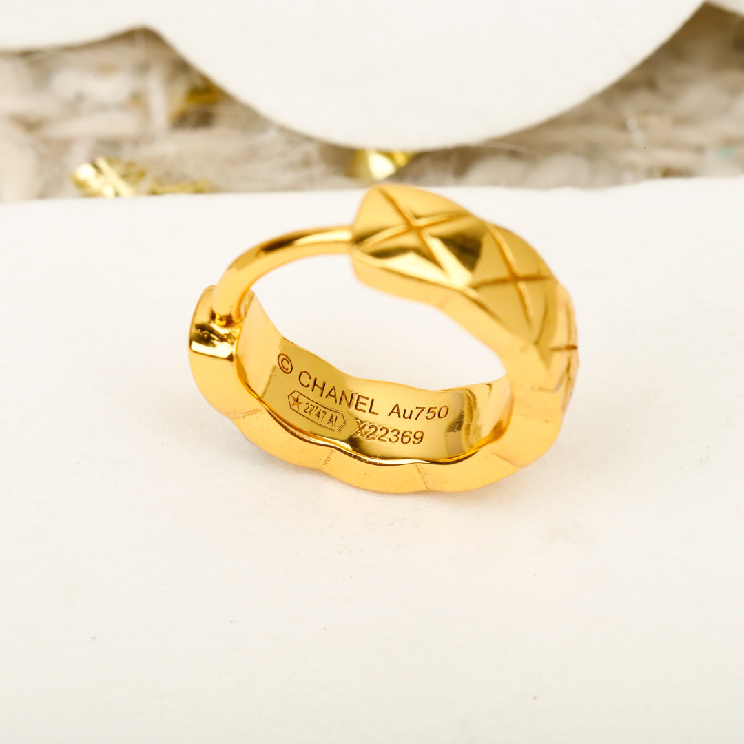 Chanel Haute Joaillerie Fine Jewelry Earrings Necklace Ring Ref.3099B217 7