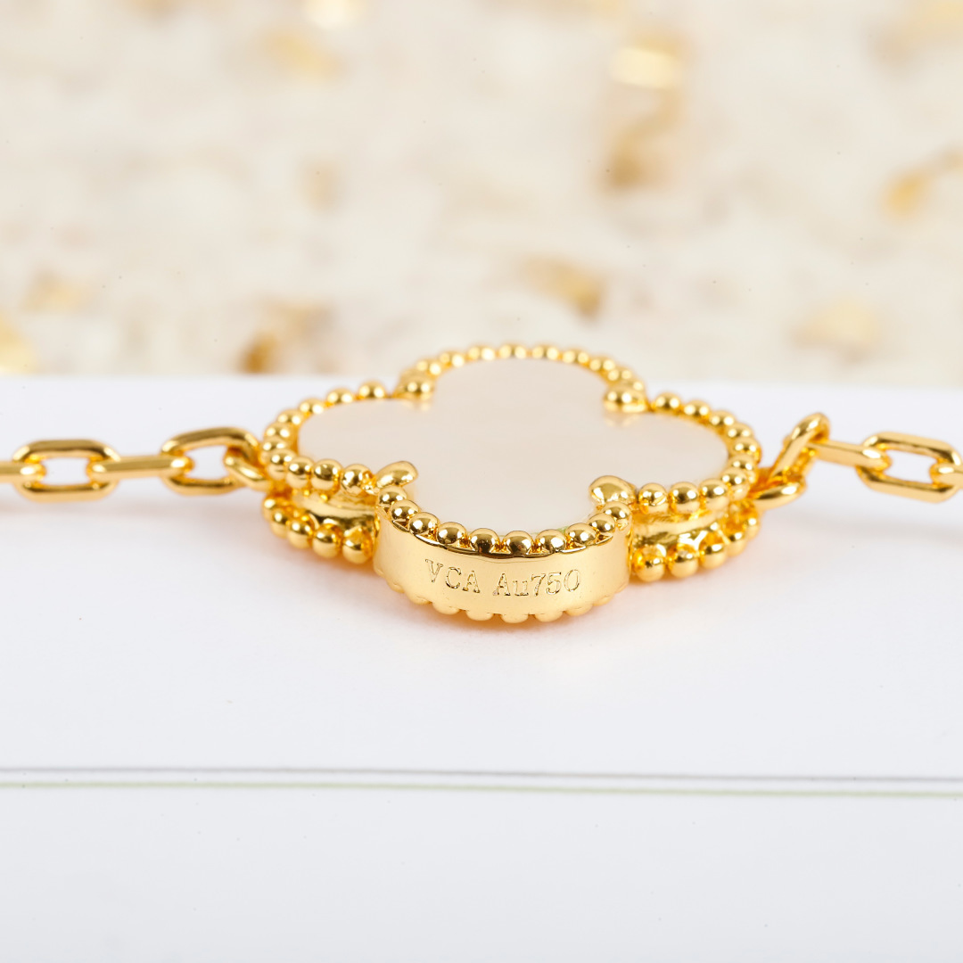 Chanel Haute Joaillerie Fine Jewelry Earrings Necklace Ring Ref.0CED63F6 7