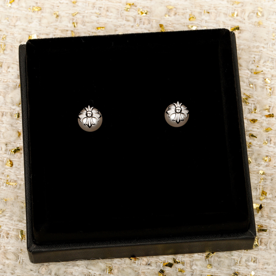 【】巨巨巨火爆。吹爆它❗️【纯银精工版】【克 联名珍珠十字架耳钉】 𝐶ℎ𝑟𝑜𝑚𝑒 𝐻𝑒𝑎𝑟𝑡𝑠✖️mik