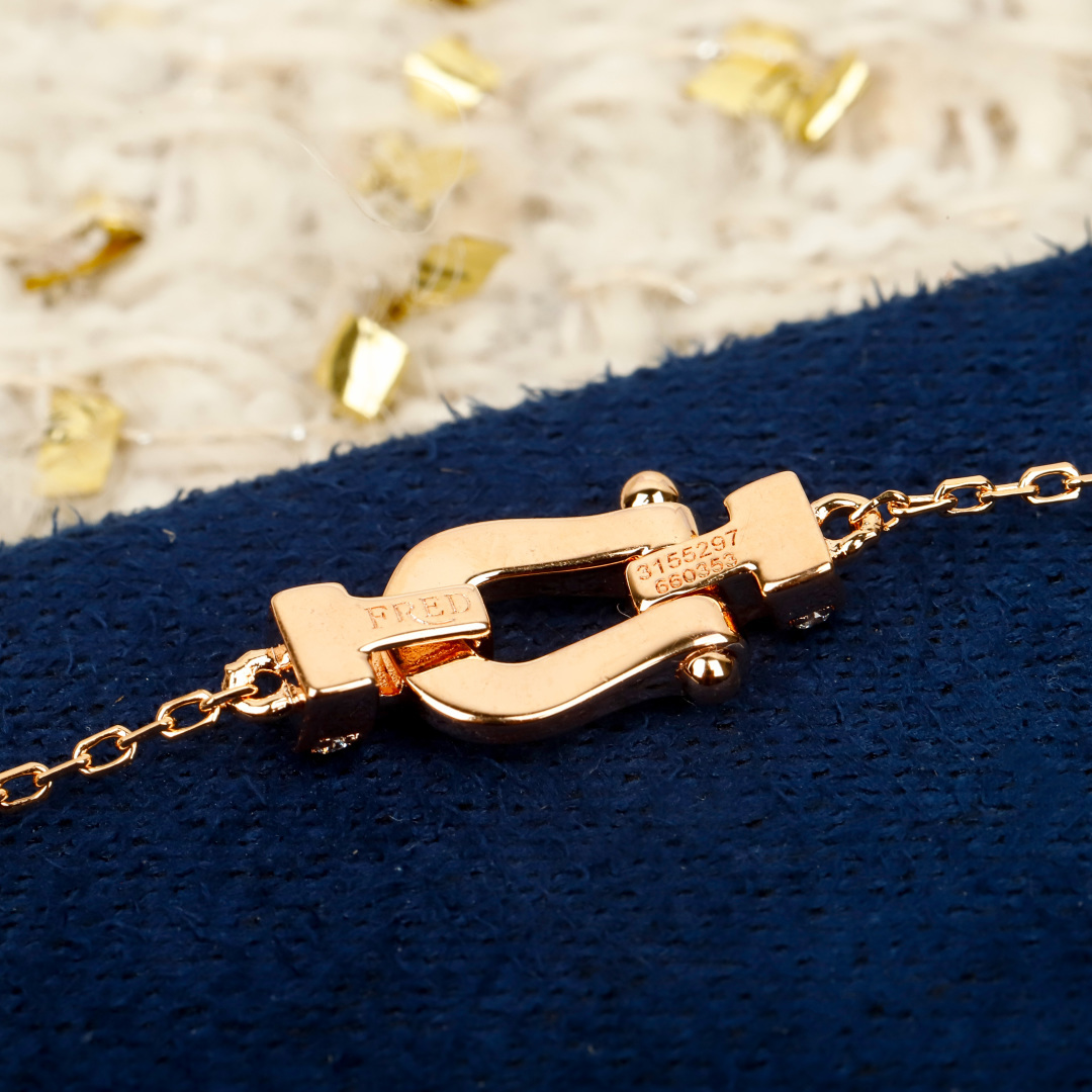 【】 FR@D马蹄系列 官网10000+ 可定制真金真钻版，价格咨询客服😋FORCE 10系列手链太太太