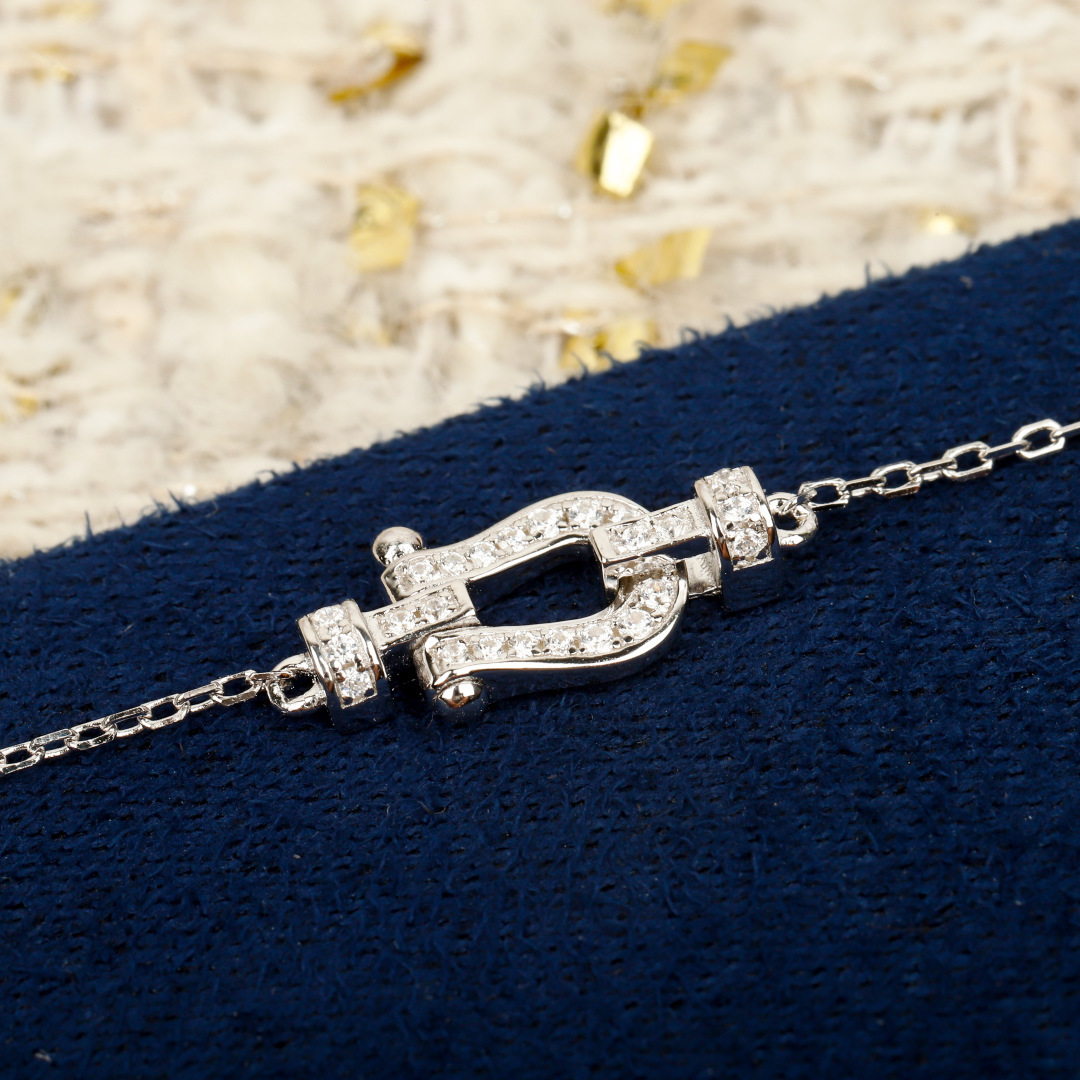 【】 FR@D马蹄系列 官网10000+ 可定制真金真钻版，价格咨询客服😋FORCE 10系列手链太太太