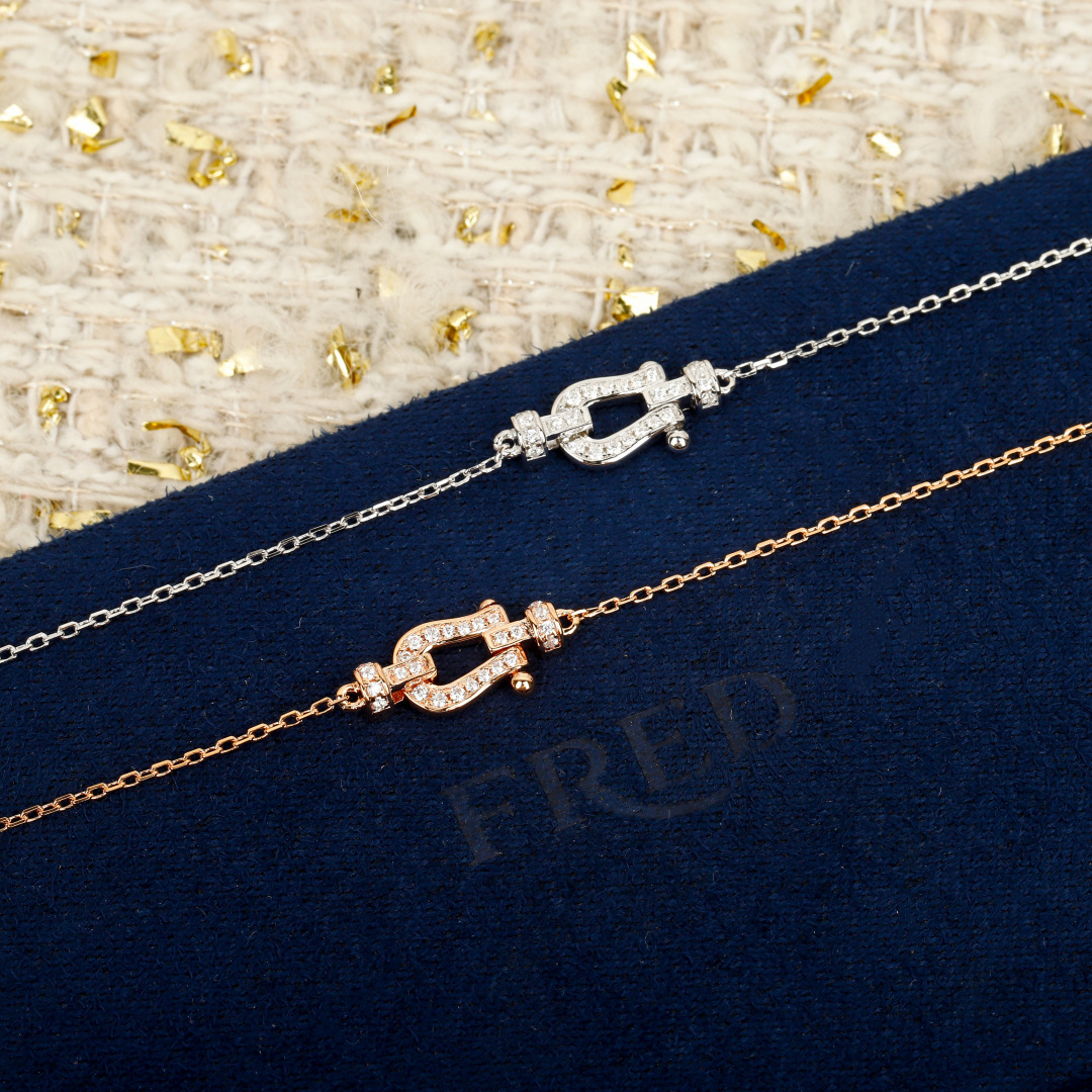 【】 FR@D马蹄系列 官网10000+ 可定制真金真钻版，价格咨询客服😋FORCE 10系列手链太太太