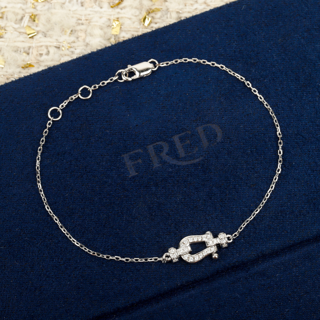 【】 FR@D马蹄系列 官网10000+ 可定制真金真钻版，价格咨询客服😋FORCE 10系列手链太太太