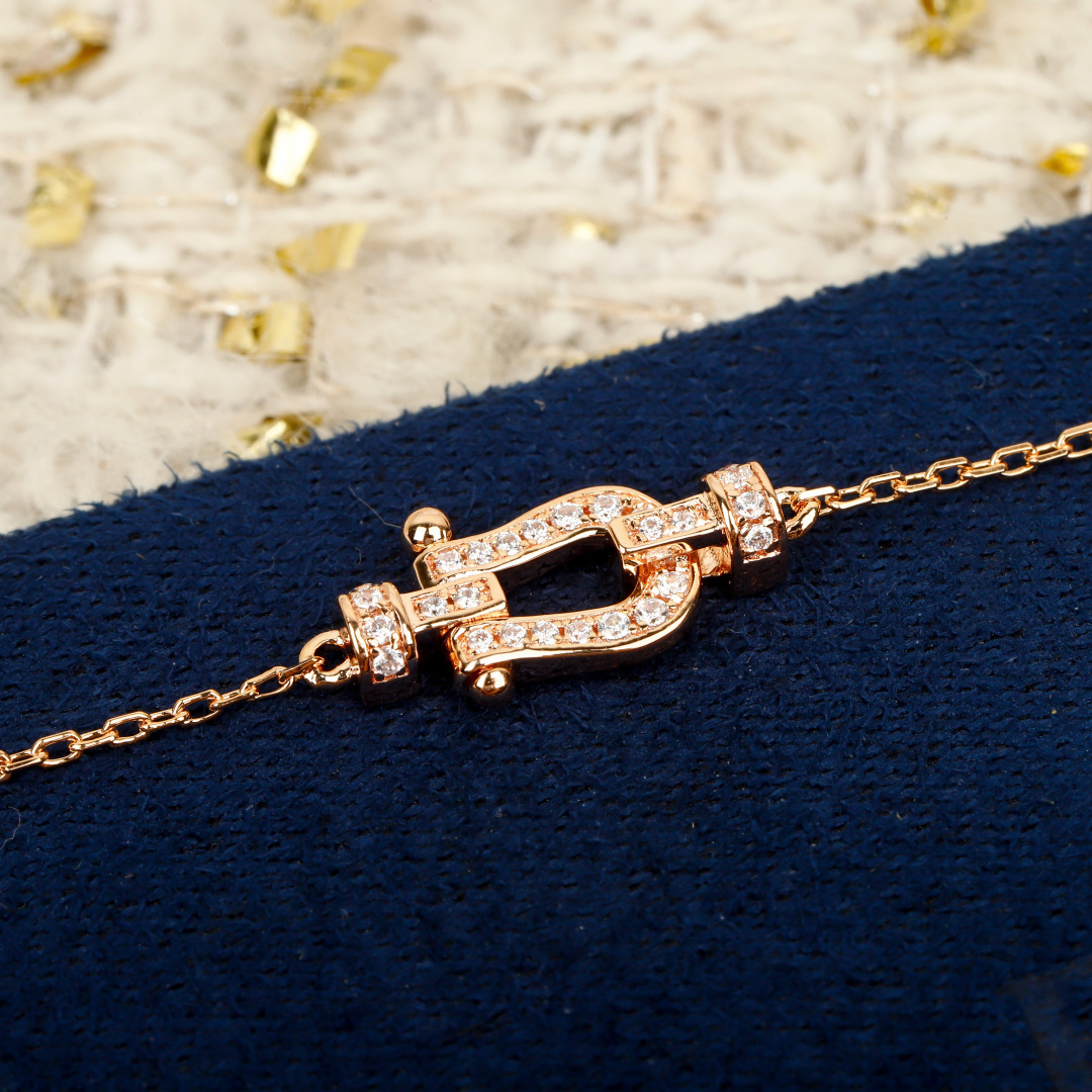 【】 FR@D马蹄系列 官网10000+ 可定制真金真钻版，价格咨询客服😋FORCE 10系列手链太太太