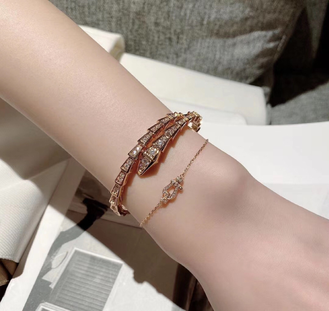 【】 FR@D马蹄系列 官网10000+ 可定制真金真钻版，价格咨询客服😋FORCE 10系列手链太太太