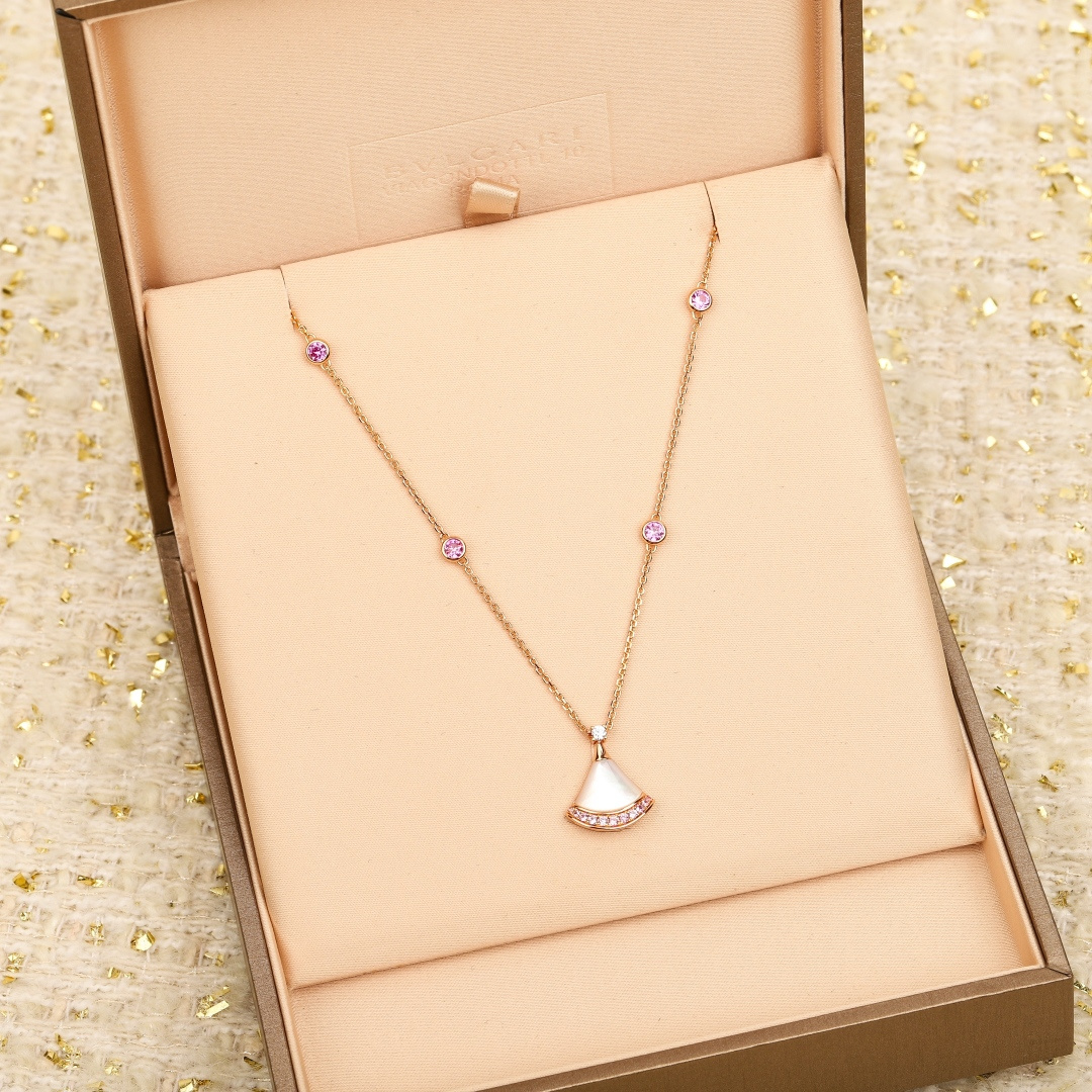 211035【Nuestra producción】Collar de faldita de San Valentín, personalizable en oro real y diamantes reales, solo hacemo…