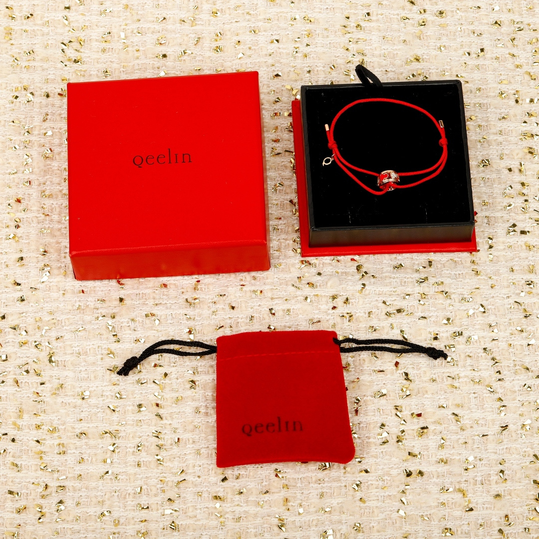 Qeelin Wulu bracelet 18K rose gold red enamel white diamond red cord Adjustable red cord fits 15-19cm wrist