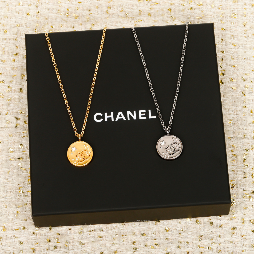 CHANEL Necklace Round Plate Double C Five-Pointed Star