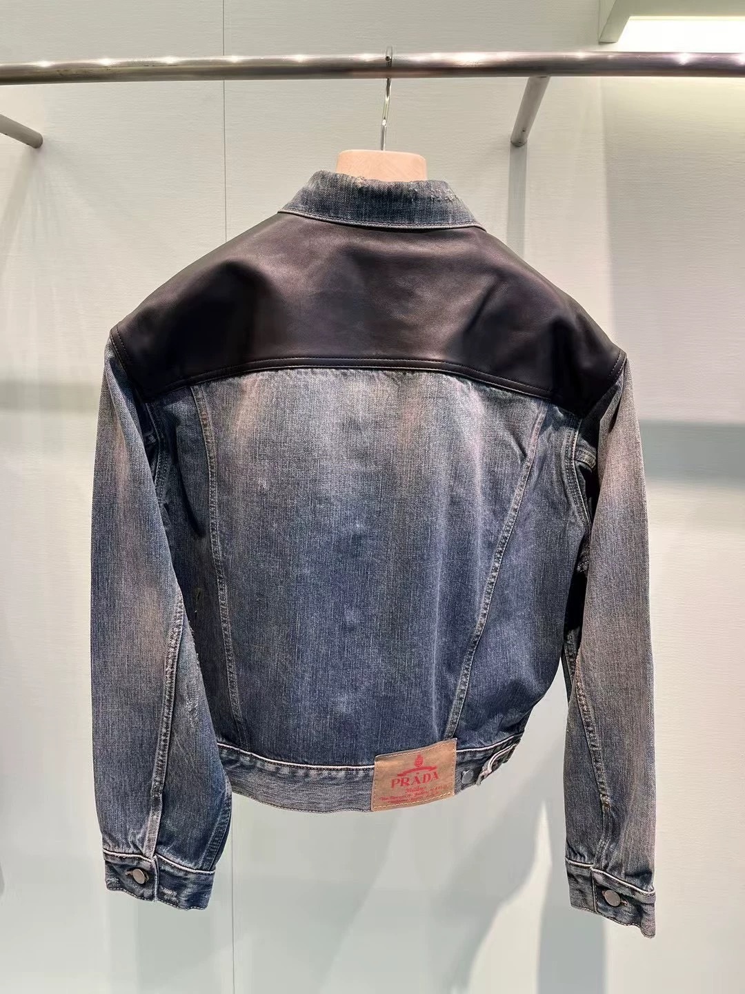 Prada 2025 Early Autumn Leather Denim Patchwork Jacket Unisex Blue 7 cmp i1753767270425 6010 0 6