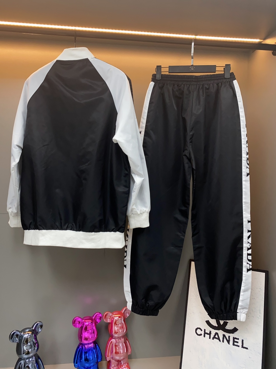 Prada 2025 Sportswear Set Logo Striped Jacket with Drawstring Pants 4 cmp i1754366060573 9603 0 0