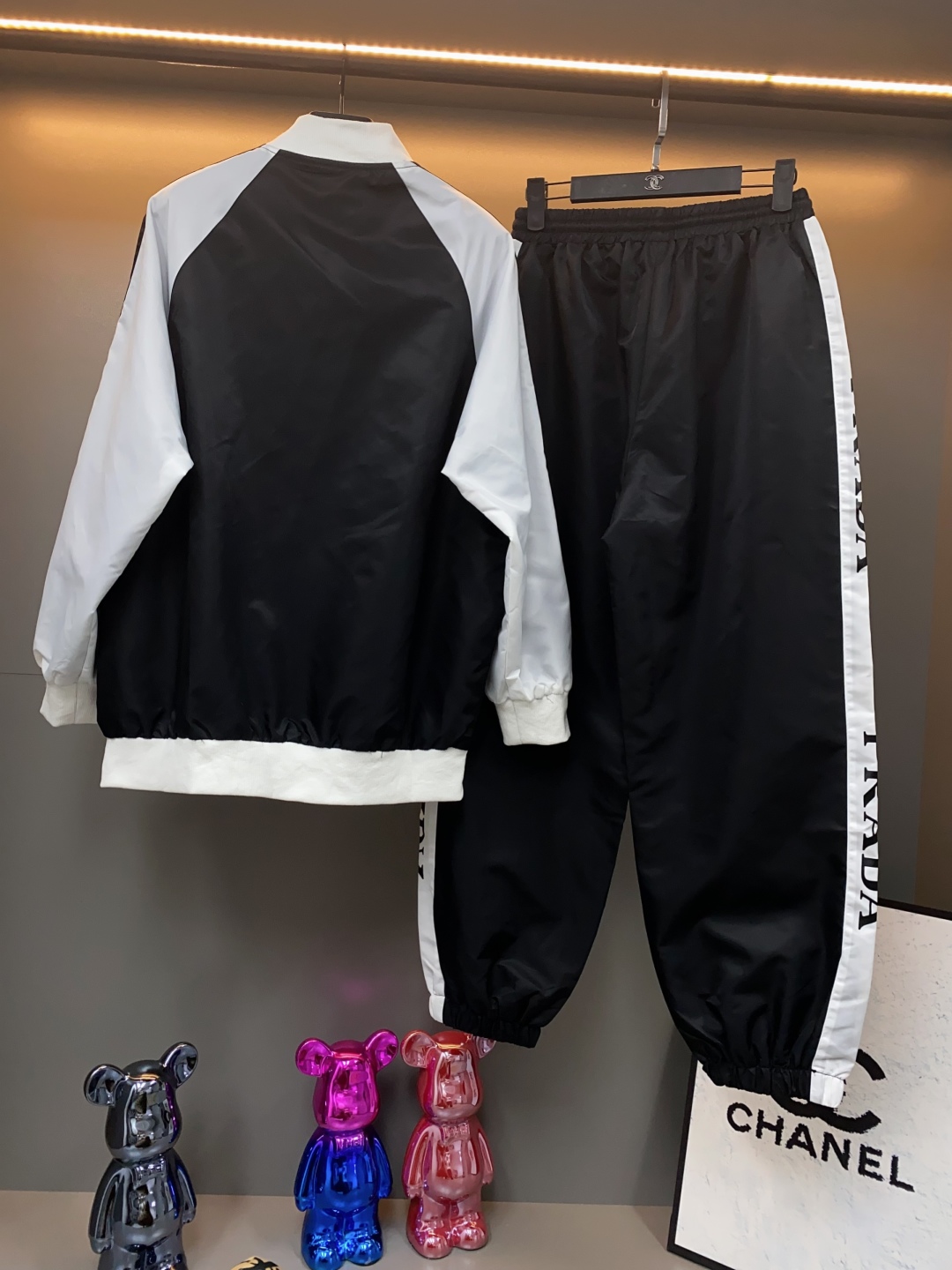 Prada 2025 Sportswear Set Logo Striped Jacket with Drawstring Pants 8 cmp i1754366170518 5285 0 7